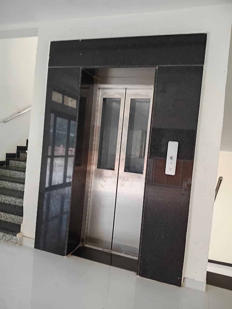 Elevator (Lift)